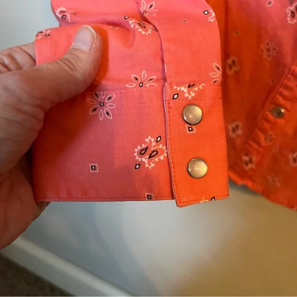 ROCKIES x Vintage Coral Bandana Print Pearl Snap Western Shirt Sz S Like New - Picture 7 of 12